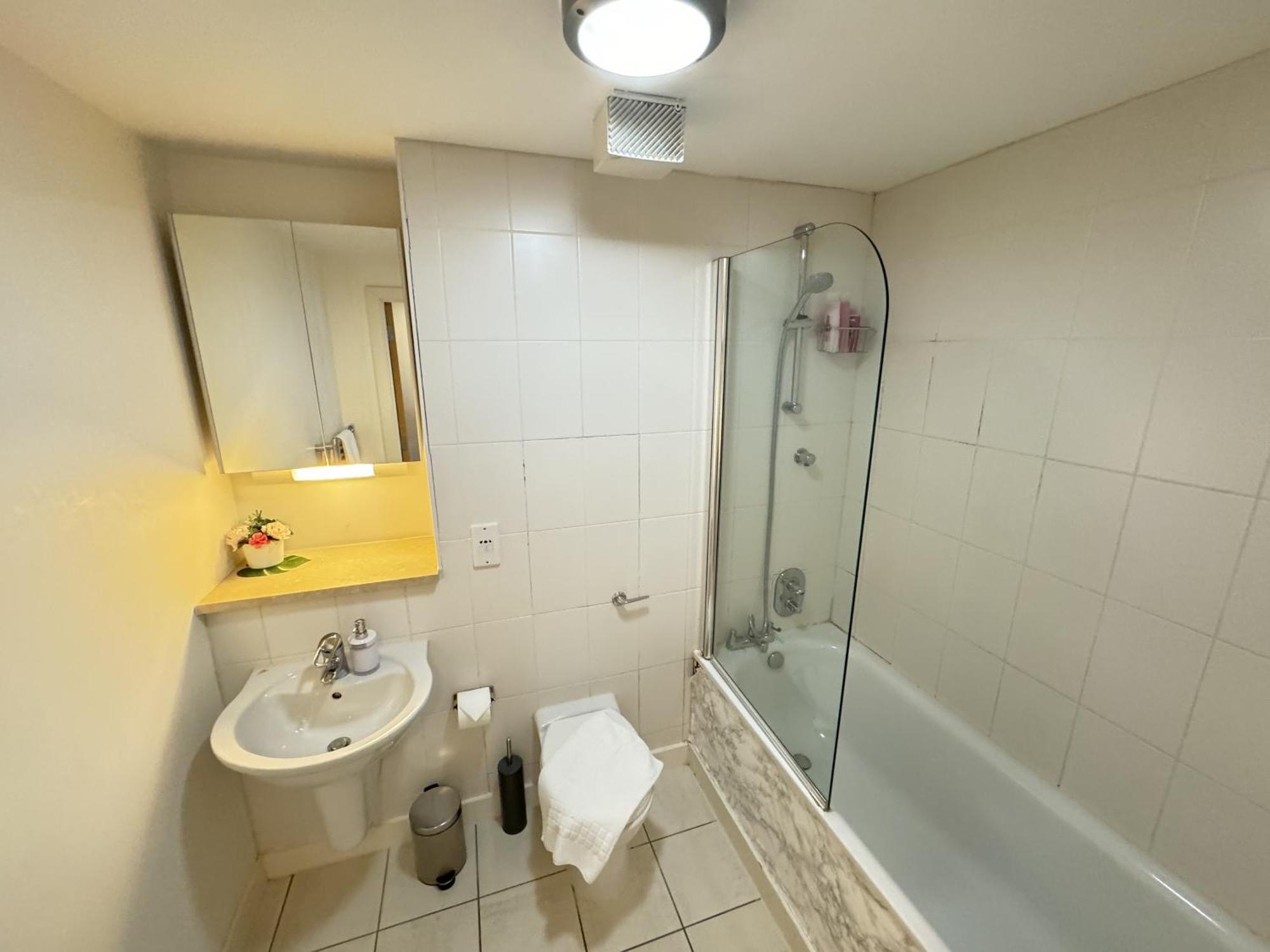 לונדון Cosy Modern Tower Bridge Apartment מראה חיצוני תמונה